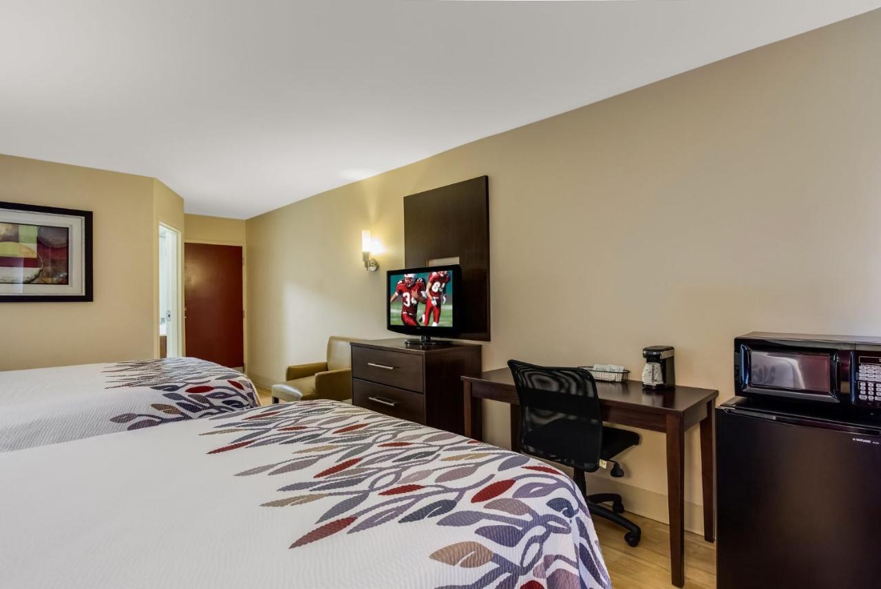 Red Roof Inn Nashville - Music City Екстер'єр фото