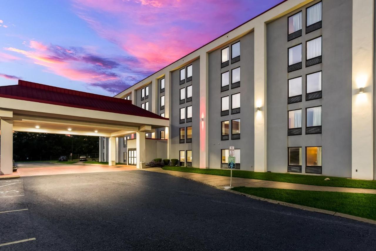 Red Roof Inn Nashville - Music City Екстер'єр фото