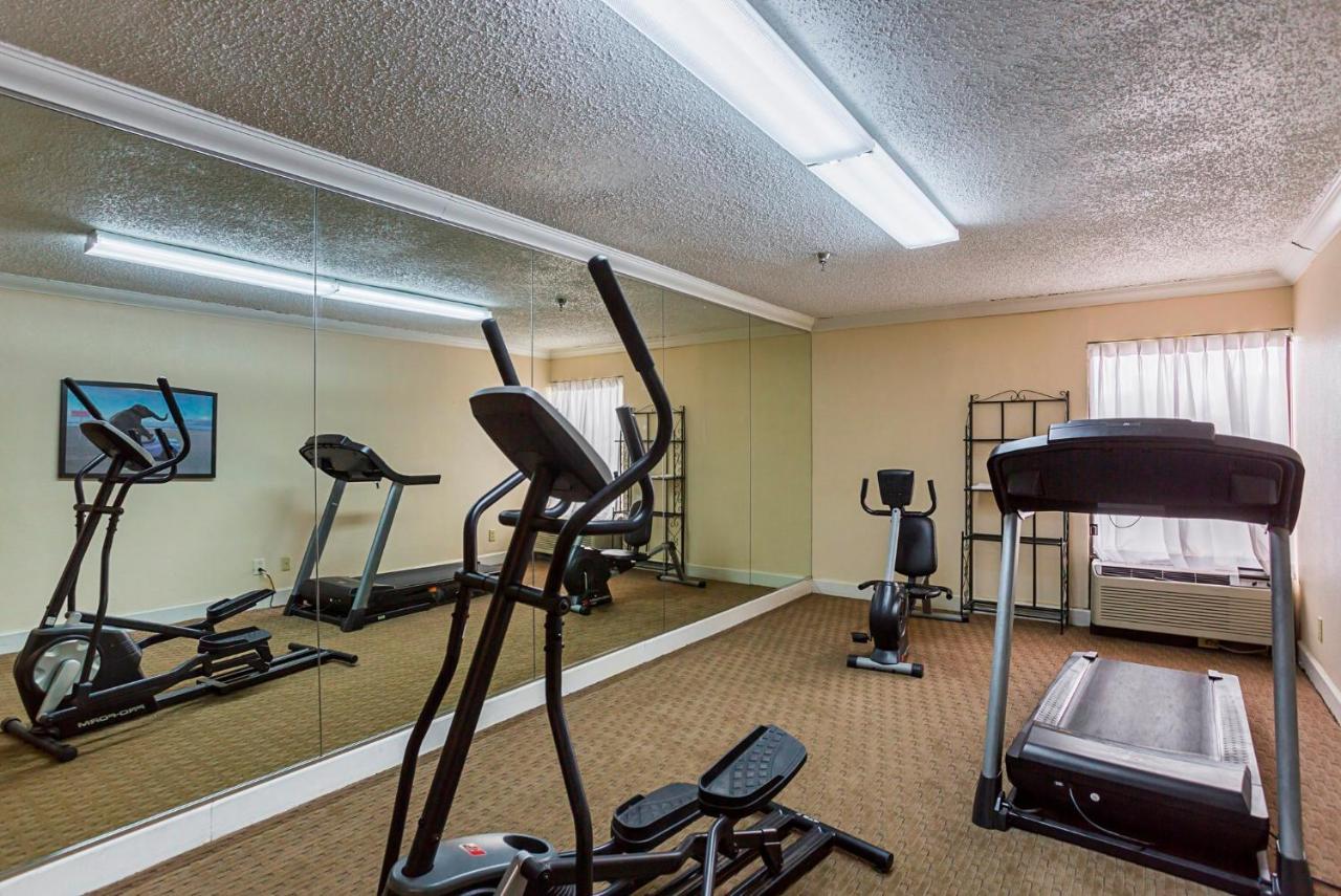 Red Roof Inn Nashville - Music City Екстер'єр фото