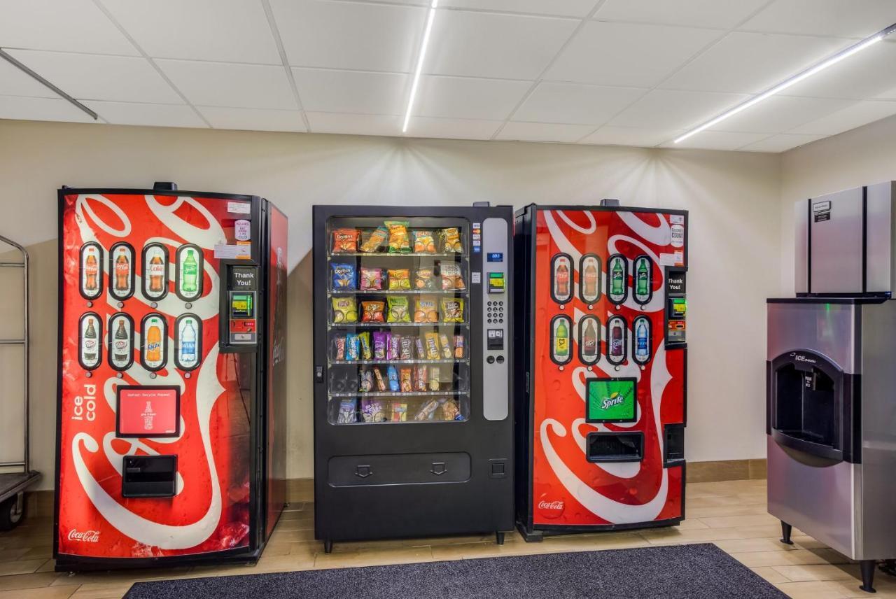 Red Roof Inn Nashville - Music City Екстер'єр фото
