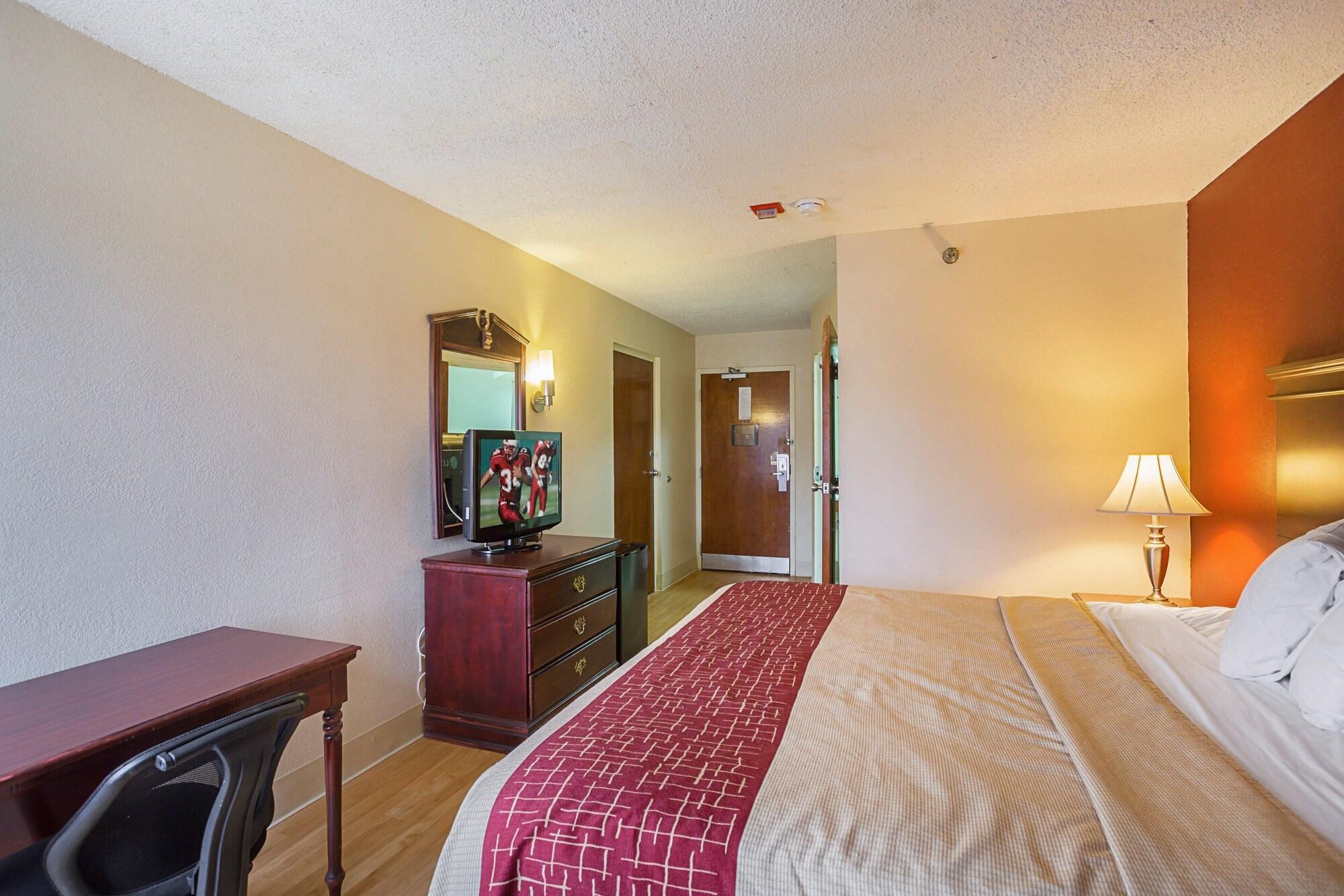 Red Roof Inn Nashville - Music City Екстер'єр фото