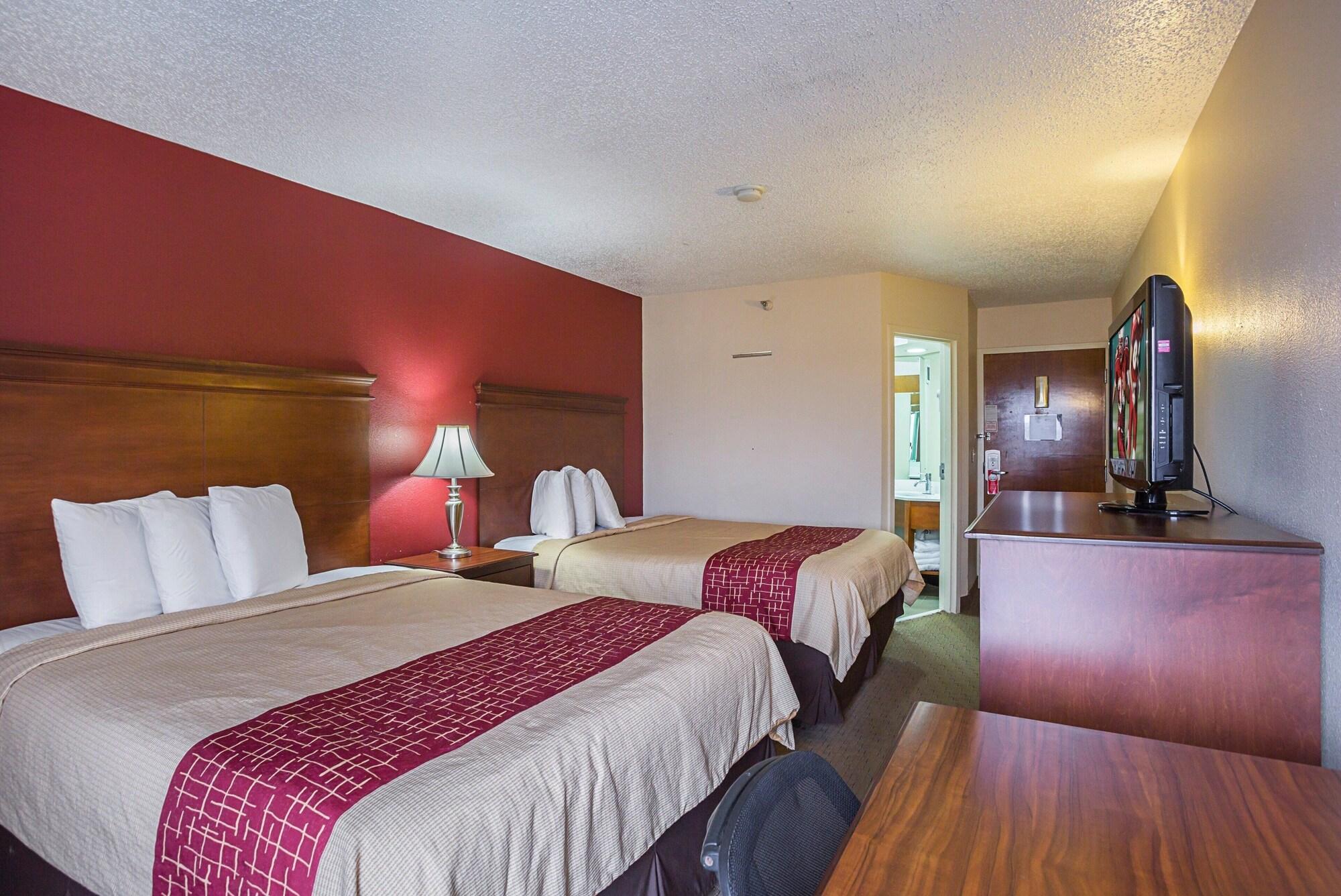 Red Roof Inn Nashville - Music City Екстер'єр фото