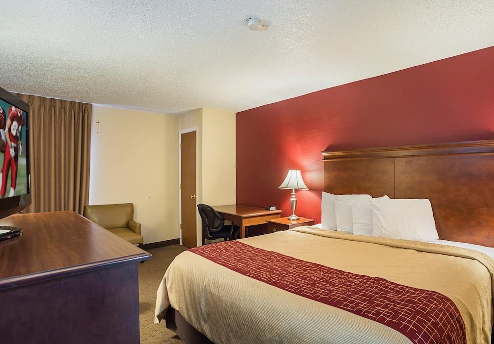 Red Roof Inn Nashville - Music City Екстер'єр фото
