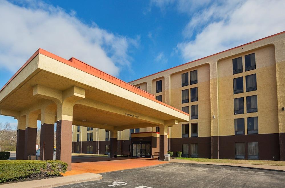 Red Roof Inn Nashville - Music City Екстер'єр фото