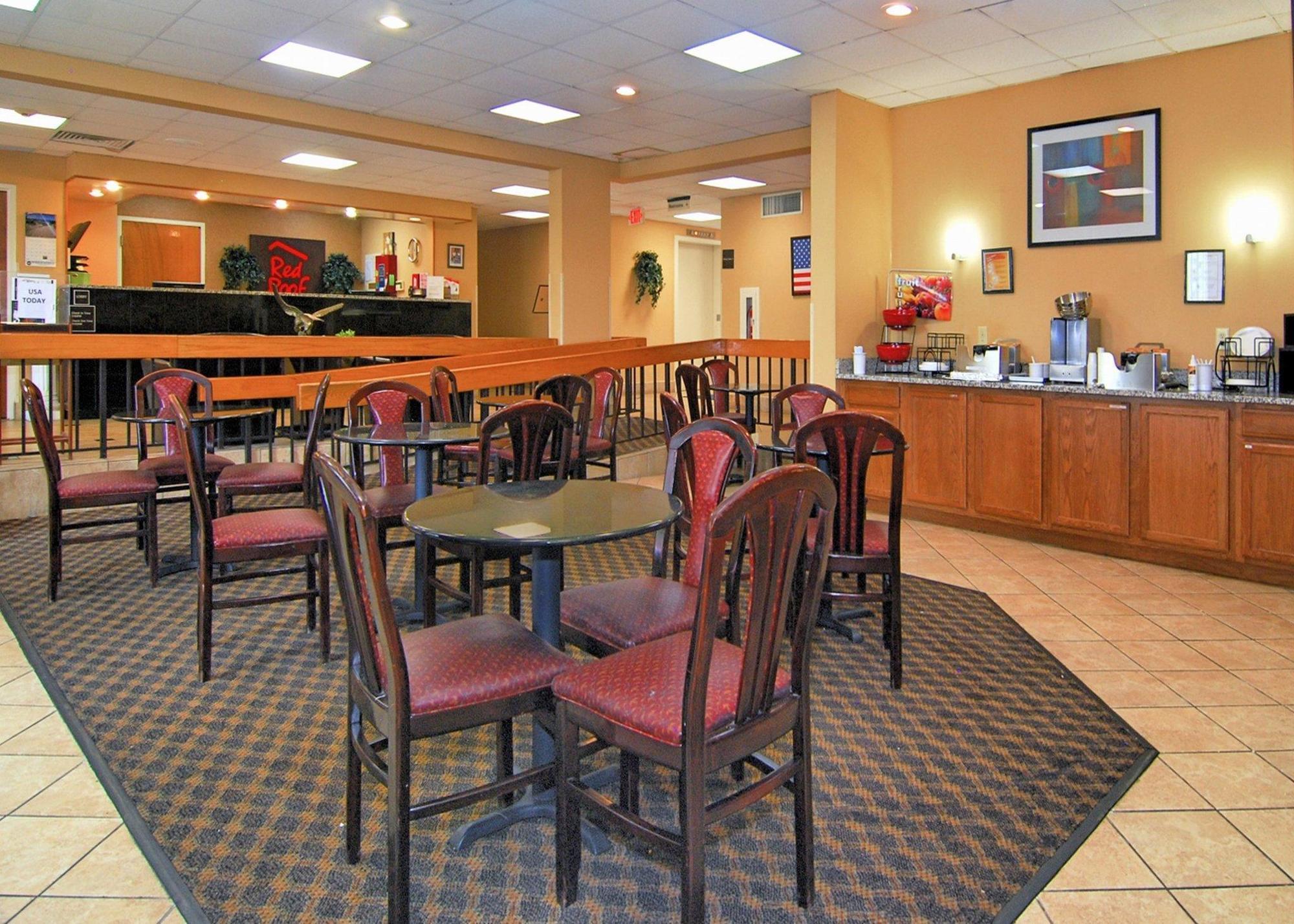 Red Roof Inn Nashville - Music City Екстер'єр фото